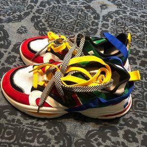 New EAF athletics shoes